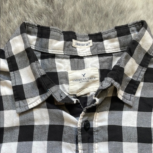 Men's Black and White Checkered Shirt - Picture 3 of 11